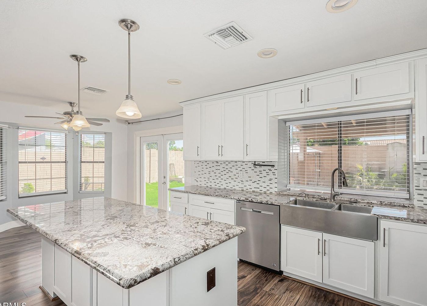 5444 E Kings Avenue, photo 6